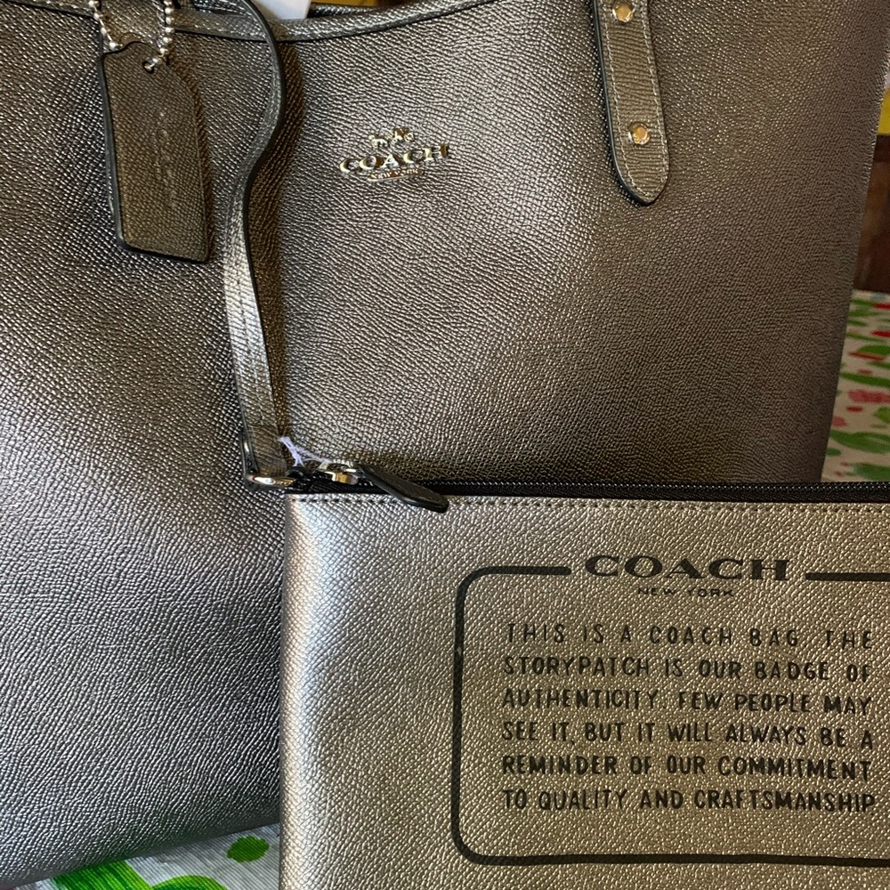 ‼️SOLD‼️RARE COACH REVERSIBLE BLK/SILVER SET BNWT - Picture 8 of 16